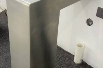 Outdoor drinking water fountain in Oman, stainless steel pedestal unit